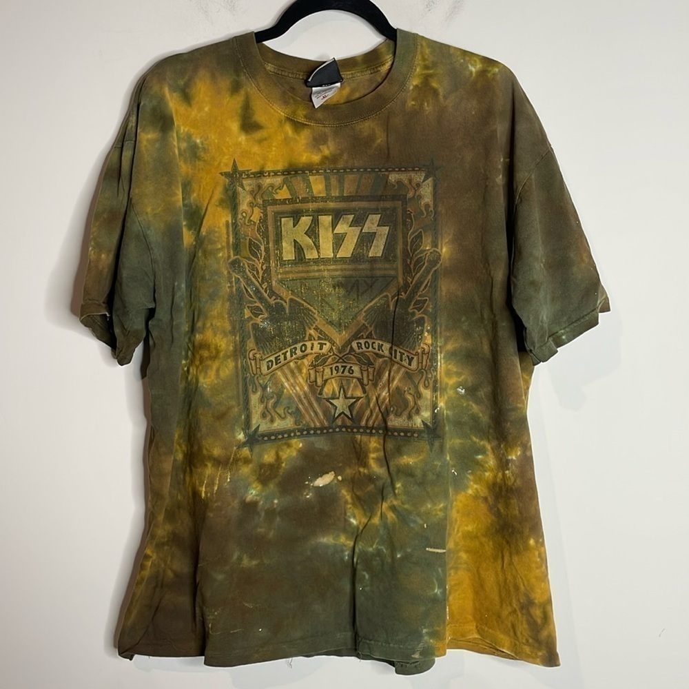 Liquid Blue | Tie Dye KISS Band Tshirt Size XL